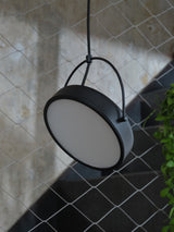 LEDVANCE LED-Pendelleuchte 1LED 3000K sw Decor Puck 1XPendant 12W 930 Black 590lm