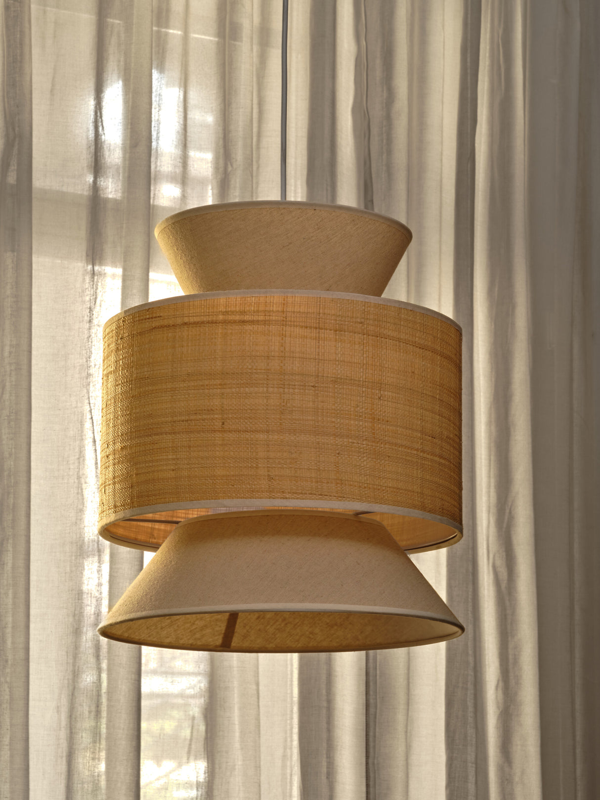 LEDVANCE LED-Pendelleuchte 1LED bg E27 Decor Wrap Cone Pendant E27 Beige sym