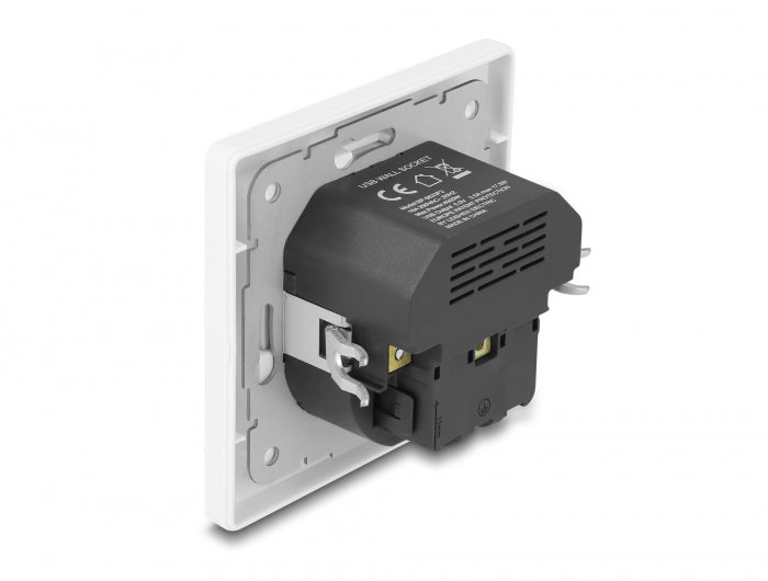 Delock Einbausteckdose mit 2 USB Ladeports 3,4 A, 1 x USB Typ-A und 1 x USB Type-C™