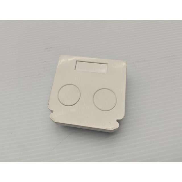 https://desk.syncspider.com/media/3889161/dotlux-endkappe-lineaone-fuer-tragschiene.jpg