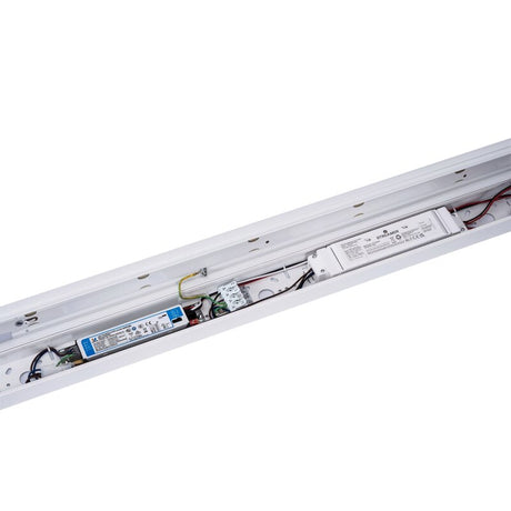 https://desk.syncspider.com/media/3886937/dotlux-led-balkenleuchte-lightbarexit-1470mm-max59w-powerselect-colorselect~4.jpg