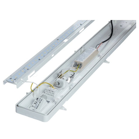 https://desk.syncspider.com/media/3887360/dotlux-led-feuchtraumleuchte-simply-ip54-1160mm-51w-4000k-ik10-dali~2.jpg