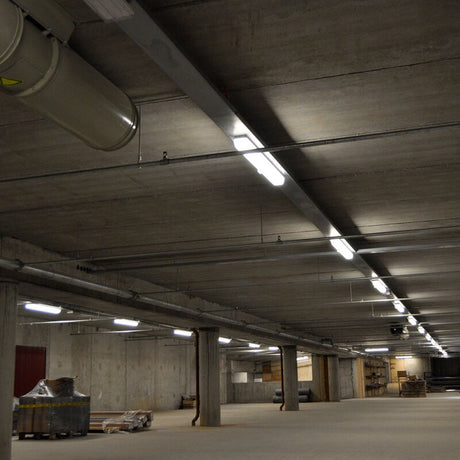https://desk.syncspider.com/media/5369685/dotlux-led-feuchtraumleuchte-simply-ip54-1160mm-51w-4000k-ik10-dali~6.jpg