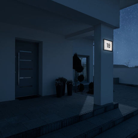 https://desk.syncspider.com/media/3888684/dotlux-led-hausnummernleuchte-wallsquare-24cm-25w-3000k-mit-daemmerungsschalter-deaktivierbar~2.jpg