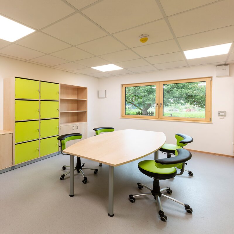 https://desk.syncspider.com/media/3886112/dotlux-led-panel-flatugr-620x620mm-38w-ugr19-colorselect~7.jpg