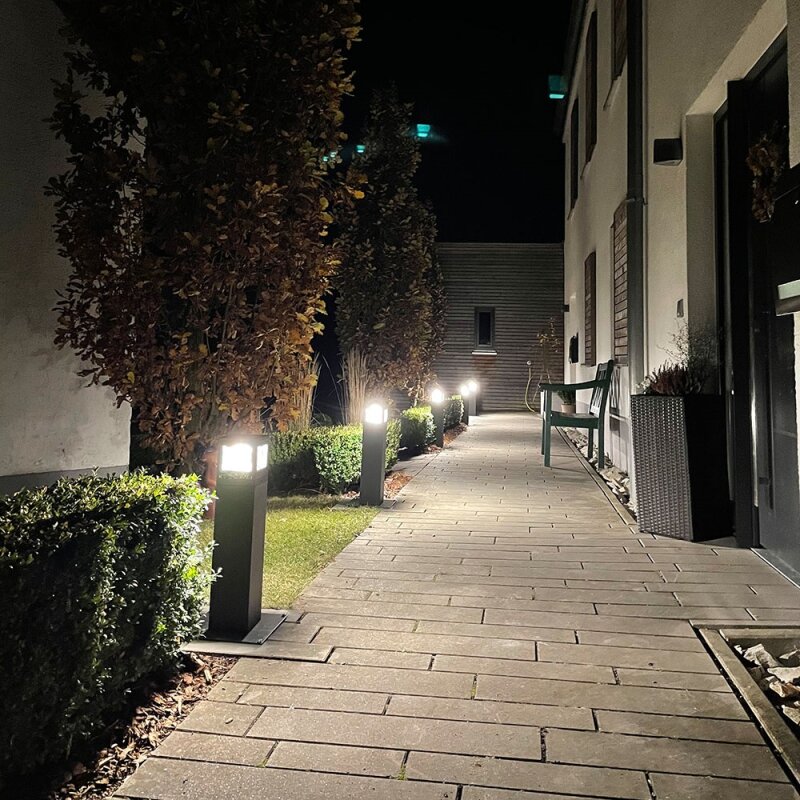 https://desk.syncspider.com/media/5379039/dotlux-led-pollerleuchte-way-100cm-75-15w-4000k~8.jpg
