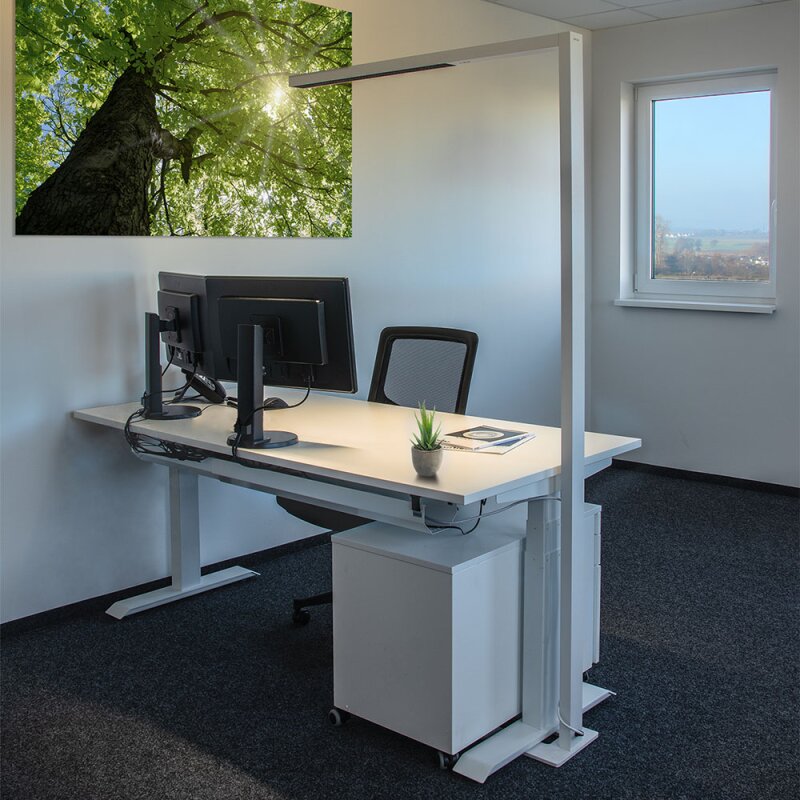 DOTLUX LED-Stehleuchte STYLEbutler 80W 4000K tageslichtabhängige Dimmung weiß