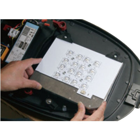 https://desk.syncspider.com/media/3884600/dotlux-led-strassenleuchte-belugamini-73w-4000k-ski-ohne-mastaufnahme~3.jpg