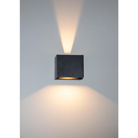 https://desk.syncspider.com/media/5378895/dotlux-led-wandleuchte-beamo-10w-3000k-schwarz~6.jpg