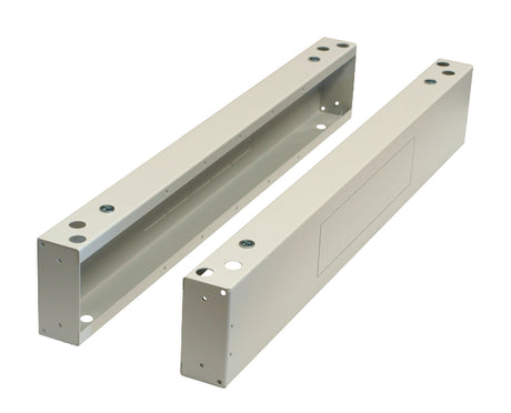 Foto: Sockel Seitenprofilpaar T=600 H=120 für Datenschrank RAL7035
