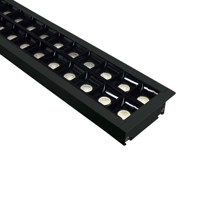 38150BR/B/C SCHWARZ EINBAU 96x SPOTS UGR17 40W CW 1300mm 34°