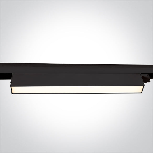 65028BT/B/V SCHWARZ 36W CCTV LINEAR TRACK LIGHT 230V IP20