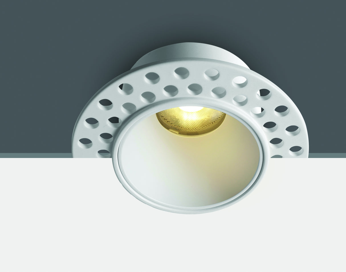 10107JTR/W/V WEISS 7W CCTV TRIMLESS 230V IP20 DARK LIGHT
