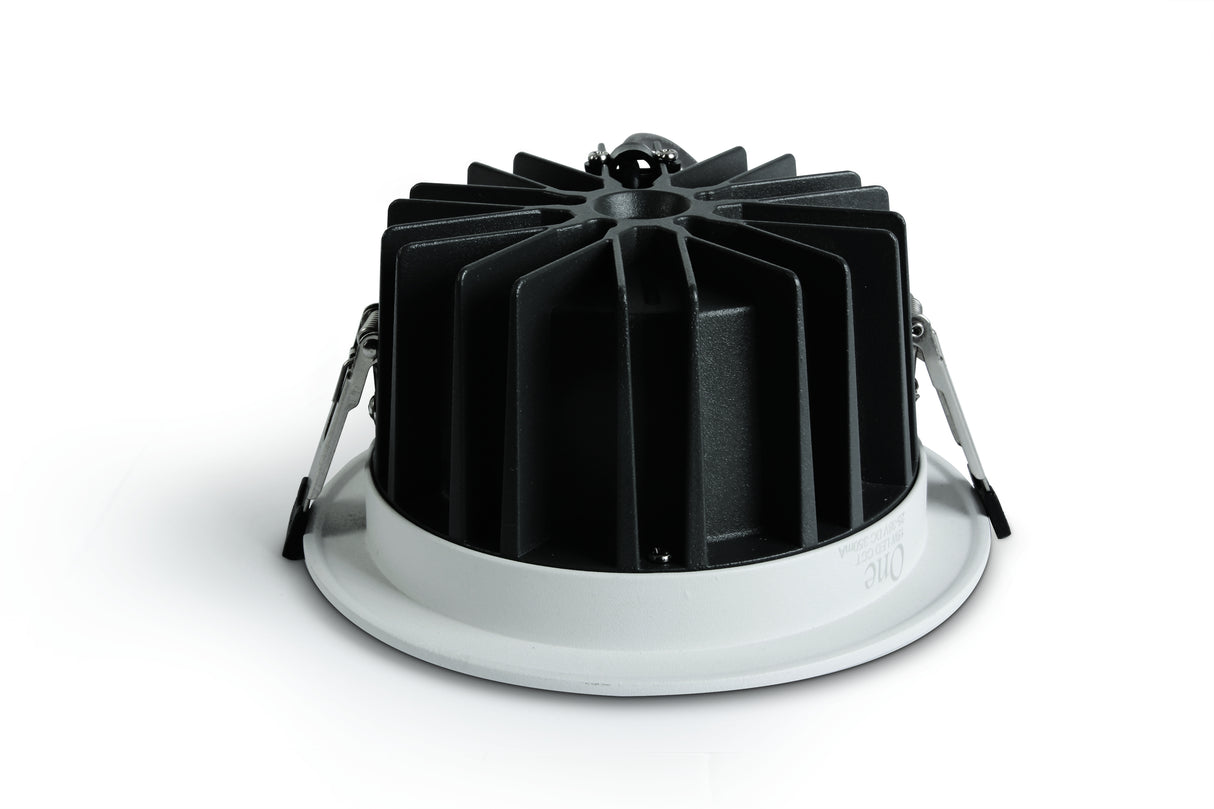 10110CA/W/V WEISS 10W CCTV IP20 60° 230V