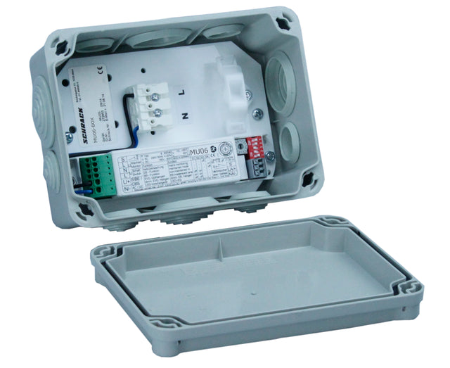 Box IP65 mit Montageplatte und MU06 für Leuchten 4 bis 200VA